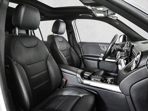 Certified 2023 Mercedes-Benz GLB 250 4MATIC image 23