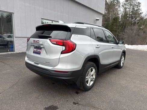 Used 2018 GMC Terrain SLE image 3