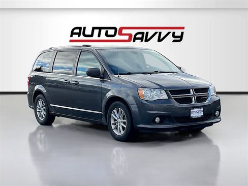 Used 2019 Dodge Grand Caravan SXT image 1