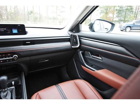 Used 2025 MAZDA CX-50 Meridian Edition image 8