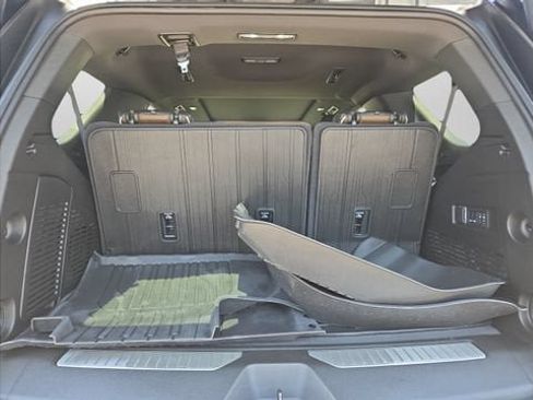 Used 2025 GMC Yukon Denali Ultimate w/ LPO, Floor Liner Package AWD/4WD image 37