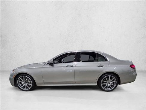 Used 2022 Mercedes-Benz E 350 Sedan w/ Warmth & Comfort Package image 9