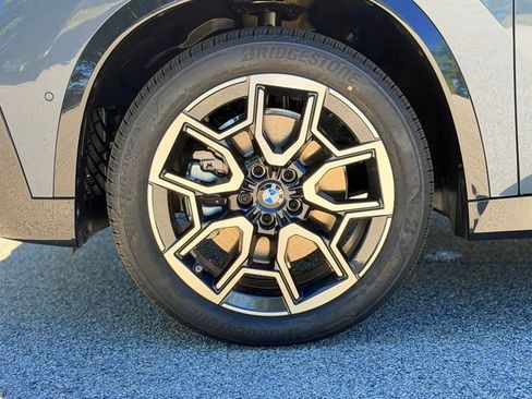 New 2026 BMW X1 xDrive28i w/ Technology Package AWD/4WD image 2
