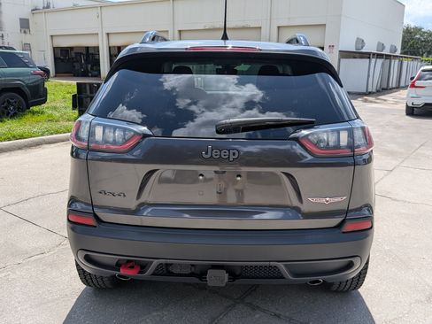 Used 2022 Jeep Cherokee Trailhawk w/ Sun, Sound & Nav Group AWD/4WD image 5