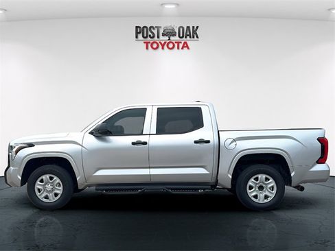 Used 2025 Toyota Tundra SR w/ SR Tow Package image 4