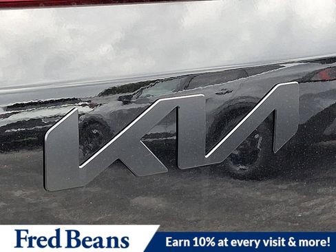 New 2026 Kia Carnival SX w/ SX Dark Edition Package FWD image 23