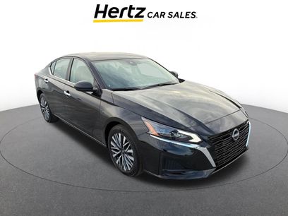 Used 2025 Nissan Altima 2.5 SV