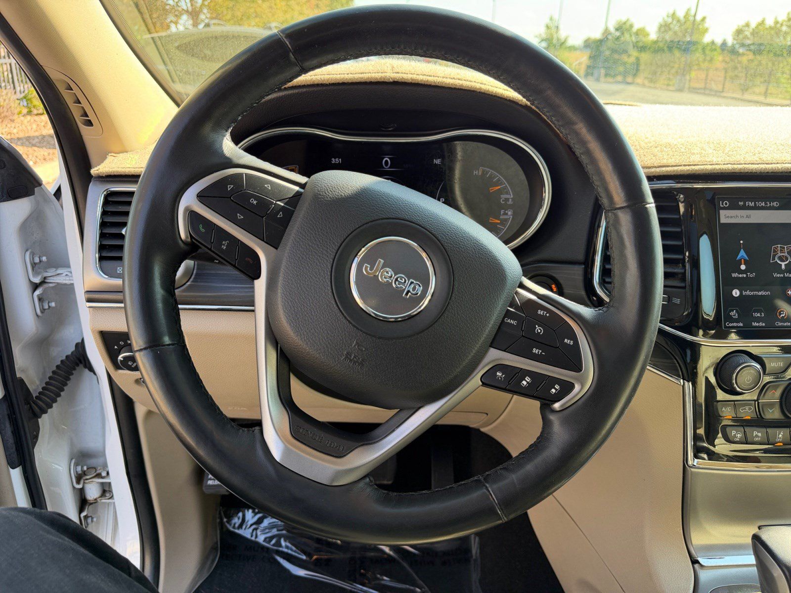 Used 2020 Jeep Grand Cherokee Limited w/ Luxury Group II AWD/4WD image 9