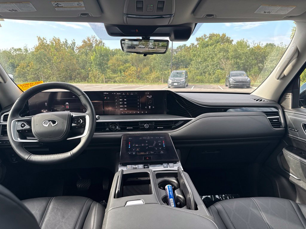 Used 2025 INFINITI QX80 Sensory w/ Exterior Package AWD/4WD image 25