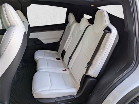 Used 2023 Tesla Model X AWD/4WD image 19