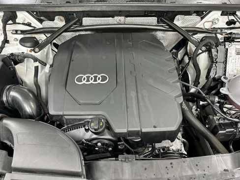 Used 2024 Audi Q5 2.0T Premium AWD/4WD image 24