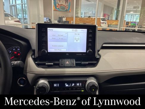 Used 2019 Toyota RAV4 XLE Premium w/ Cold Weather Package AWD/4WD image 24