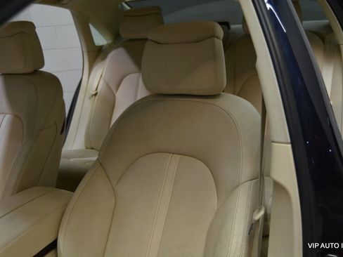 Used 2014 Audi A8 L TDI w/ Premium Package image 13