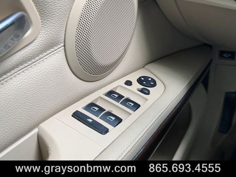 Used 2011 BMW 328i Sedan RWD image 21