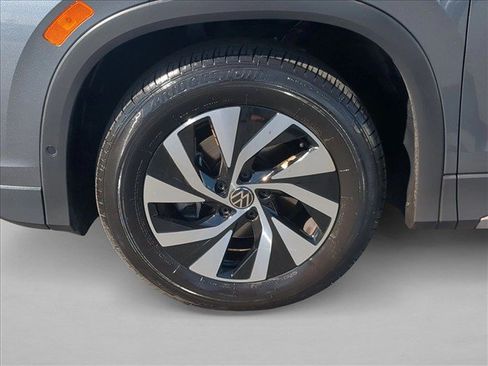 Used 2025 Volkswagen Tiguan S FWD image 23
