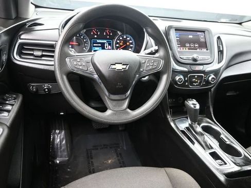 Used 2021 Chevrolet Equinox LT FWD image 17