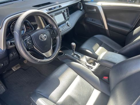 Used 2014 Toyota RAV4 Limited image 9