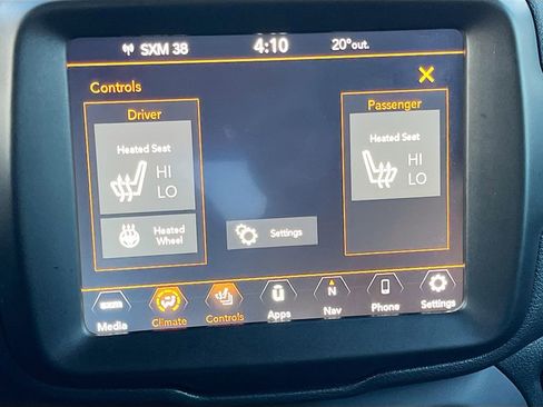 Used 2022 Jeep Renegade Altitude w/ Convenience Group AWD/4WD image 21