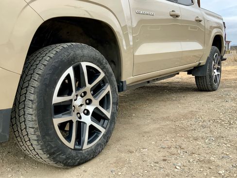 Certified 2023 Chevrolet Colorado Z71 w/ Z71 Convenience Package 2 image 17