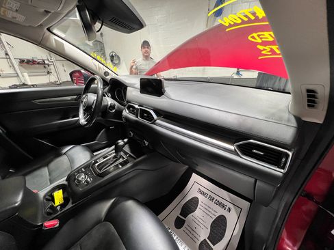 Used 2018 MAZDA CX-5 Touring w/ Preferred Equipment Package image 27