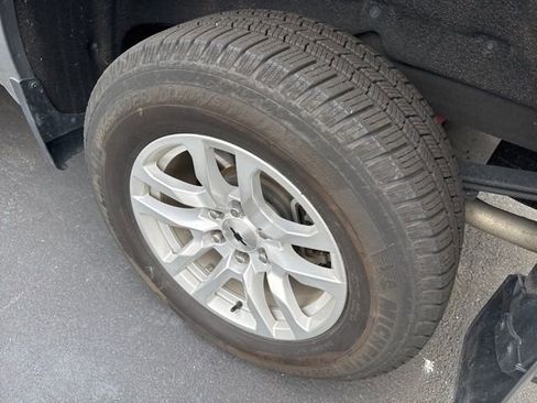 Used 2020 Chevrolet Silverado 1500 RST image 11