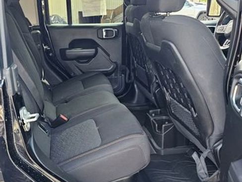 Used 2023 Jeep Gladiator Mojave w/ Cold Weather Group AWD/4WD image 13