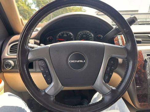 Used 2012 GMC Sierra 1500 Denali AWD/4WD image 29