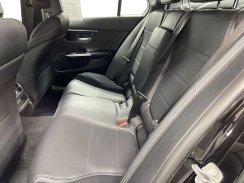 Used 2025 Mercedes-Benz C 300 4MATIC Sedan image 25