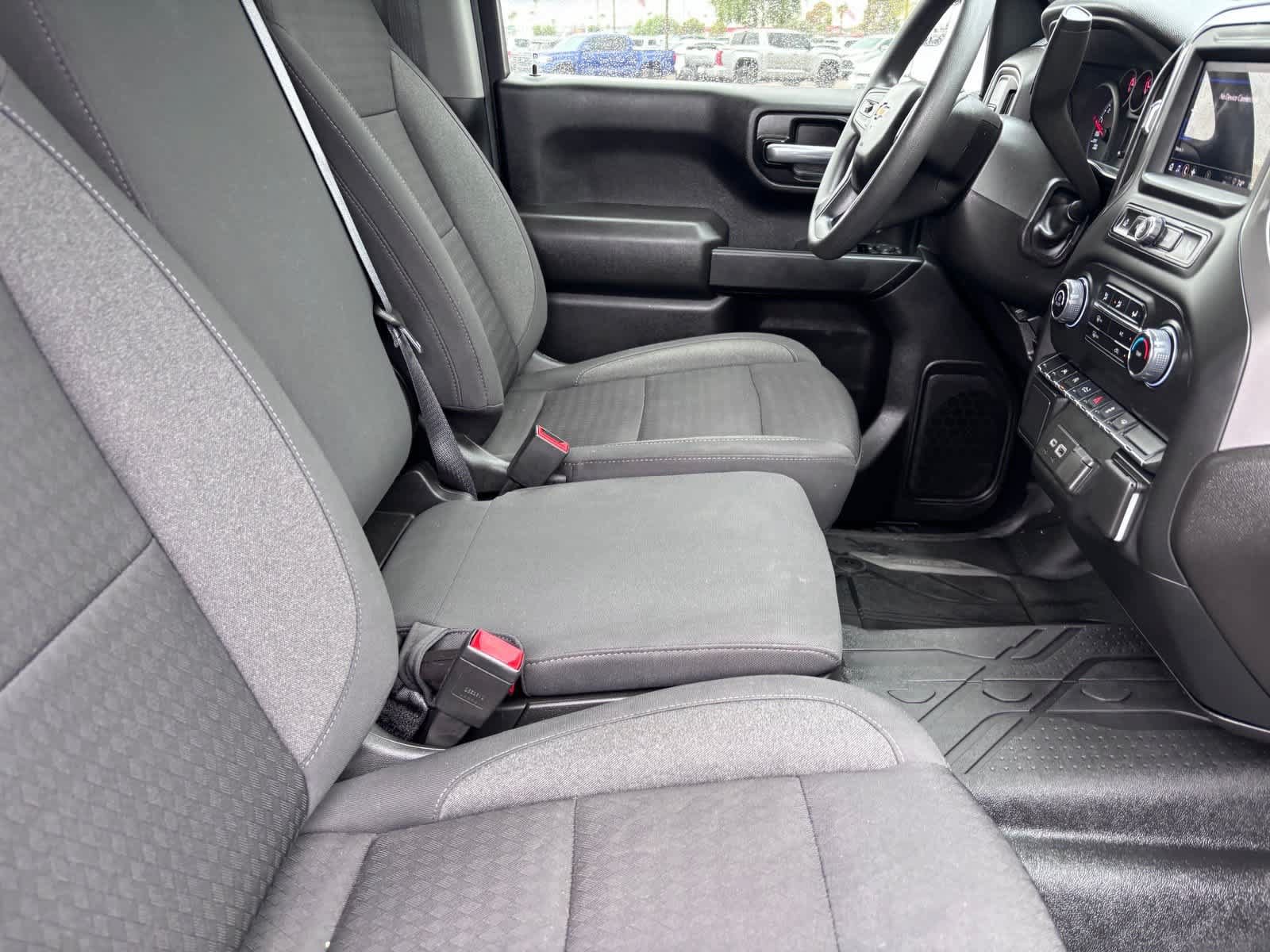 Used 2025 Chevrolet Silverado 1500 Custom RWD image 8