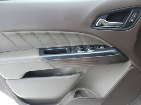 Used 2021 GMC Canyon Denali image 24