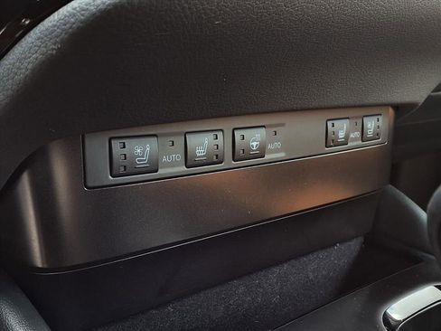 Used 2023 Lexus ES 350 w/ Premium Package image 10