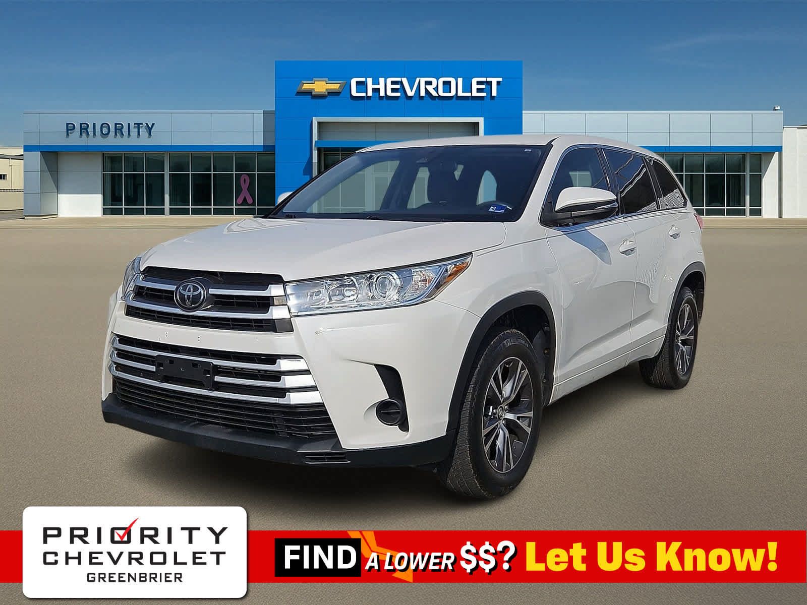 Used 2017 Toyota Highlander LE FWD image 1