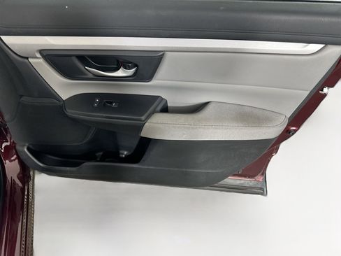 Used 2018 Honda CR-V LX image 29