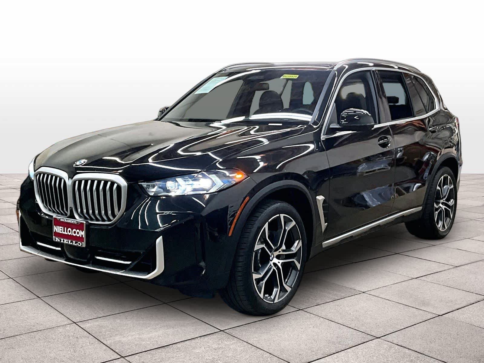 Used 2025 BMW X5 xDrive40i AWD/4WD image 1