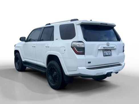 Used 2019 Toyota 4Runner SR5 image 3