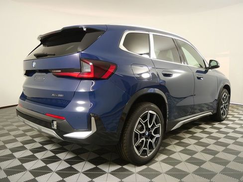 Used 2026 BMW X1 xDrive28i w/ Technology Package image 3
