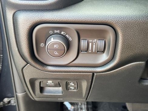 Used 2026 RAM 1500 Laramie w/ Sport Appearance Package AWD/4WD image 29