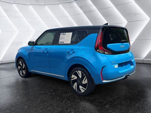 Used 2024 Kia Soul GT-Line FWD image 3