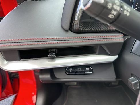 Used 2021 Chevrolet Corvette Stingray Premium Conv w/ Z51 Performance Package RWD image 33