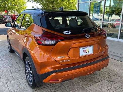 Certified 2023 Nissan Kicks SR w/ SR Premium Package FWD image 5