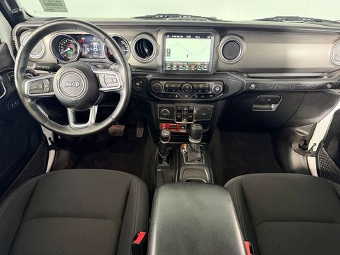 Used 2022 Jeep Wrangler Unlimited Rubicon 4xe w/ Cold Weather Group AWD/4WD image 13