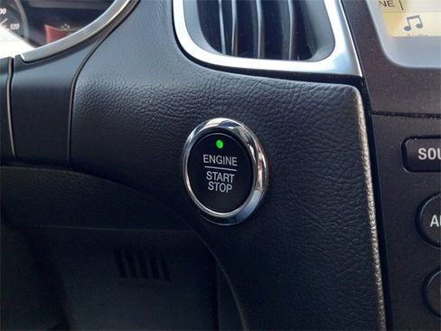 Used 2019 Ford Edge Titanium w/ Cold Weather Package image 23