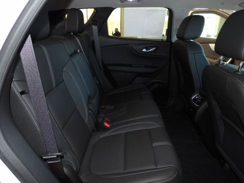 Used 2024 Chevrolet Blazer LT w/ LPO, Floor Liner Package FWD image 17