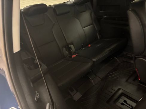 Used 2025 Kia Telluride S AWD/4WD image 39