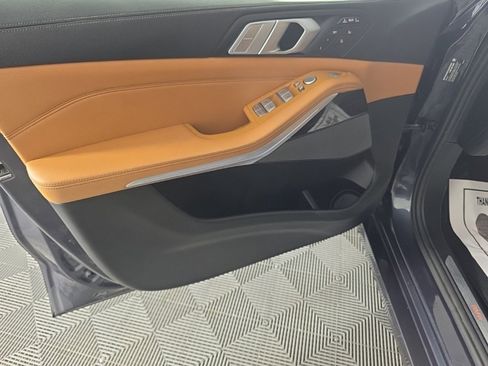 Used 2019 BMW X7 xDrive50i w/ Premium Package image 13