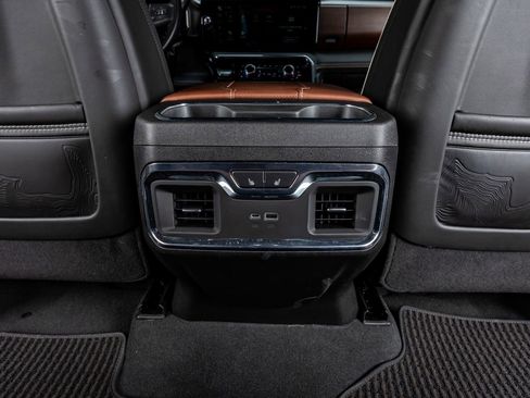 Used 2025 GMC Sierra 2500 Denali Ultimate w/ Max Trailering Package image 33