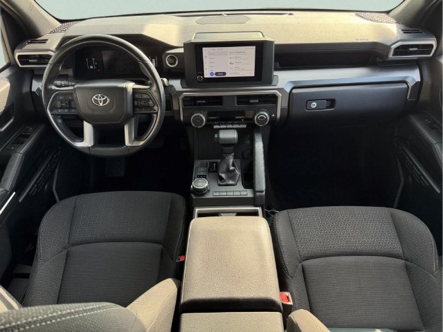Used 2025 Toyota 4Runner SR5 AWD/4WD image 7