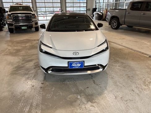 Used 2024 Toyota Prius Prime SE image 8
