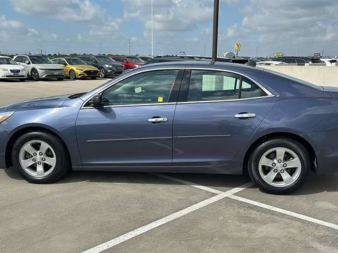 Used 2014 Chevrolet Malibu LS w/ Protection Package FWD image 9