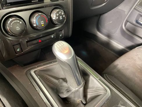 Used 2009 Dodge Challenger SRT8 w/ SRT Option Group II RWD image 8